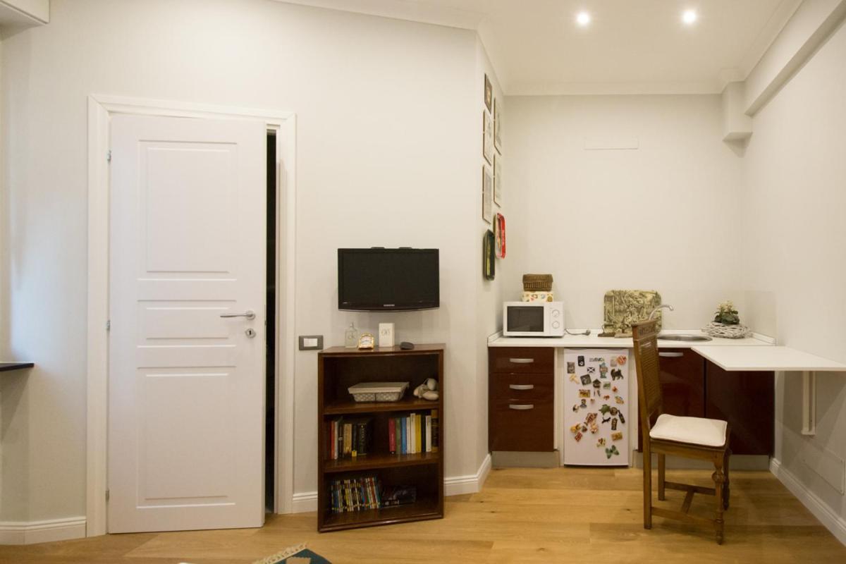 Eli'S Home Genoa Bagian luar foto